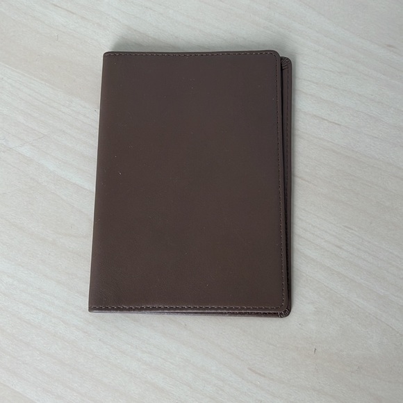 Want Les Essentiels Passport Case - Mocha - Picture 2 of 4